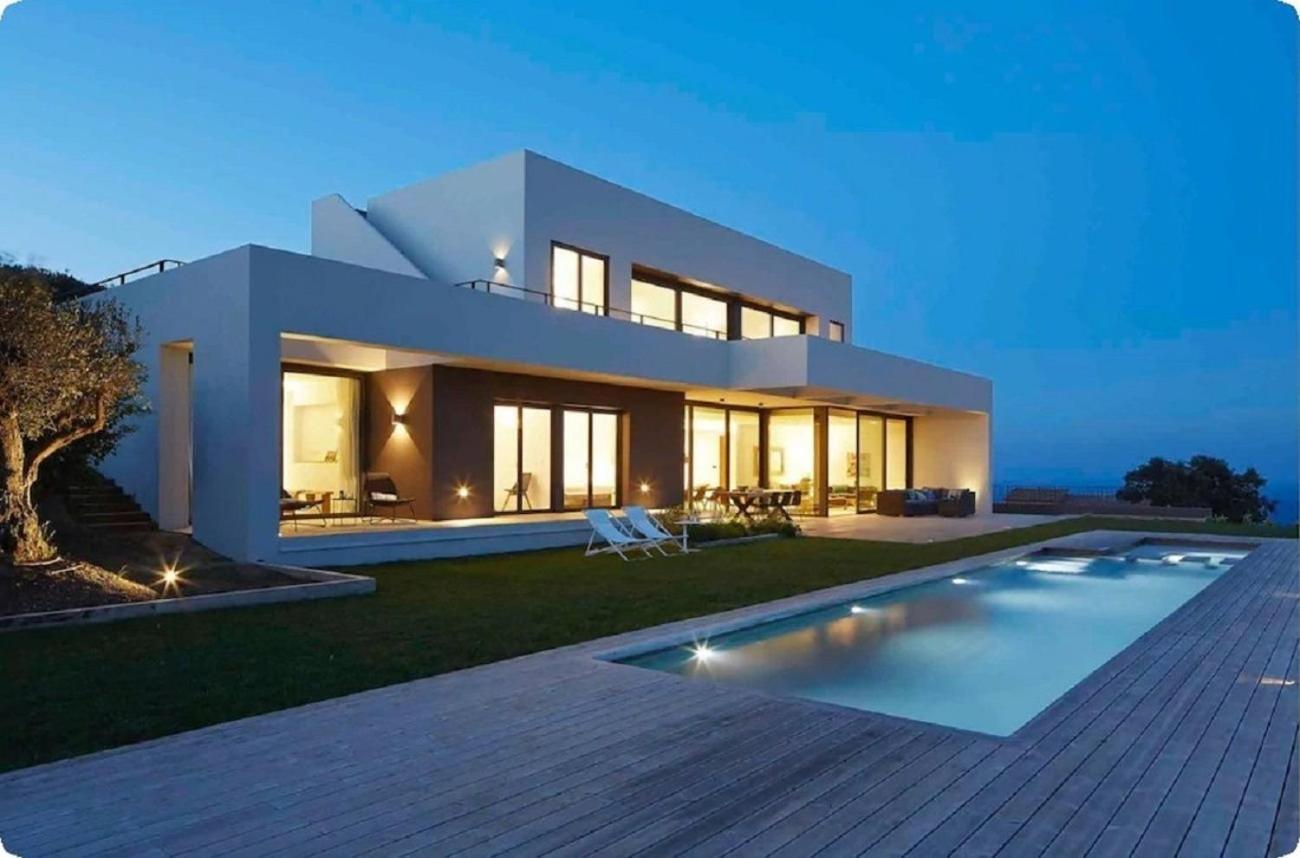 Espectacular Con Interior De Ensueno Gerona